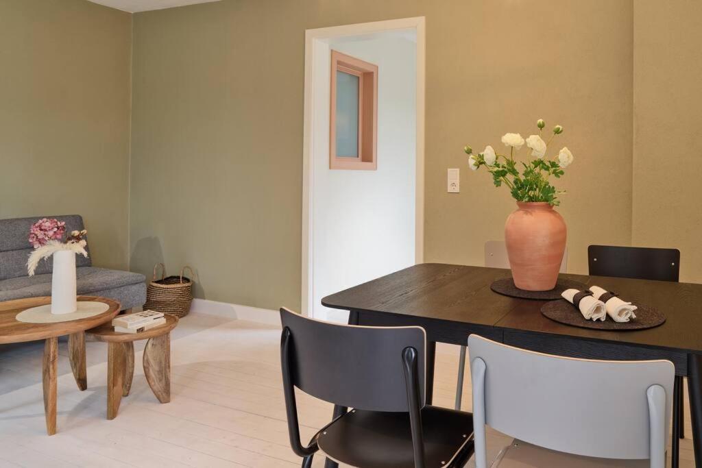 Mosel-Auszeit - Fewo Mit Sauna & Sonnenterrasse - Ideal Fuer 2 Personen Ürzig Dış mekan fotoğraf
